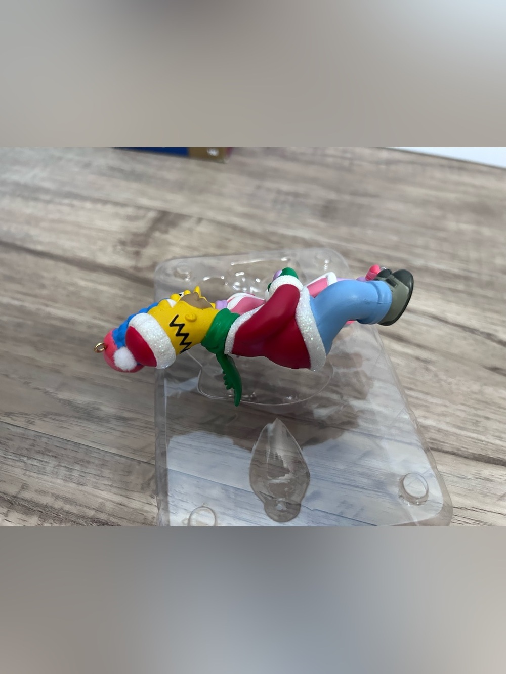 2006 Carlton Cards Heirloom ornament Homer Marge Simpson skating Smooth as Ice - Picture 7 of 10
